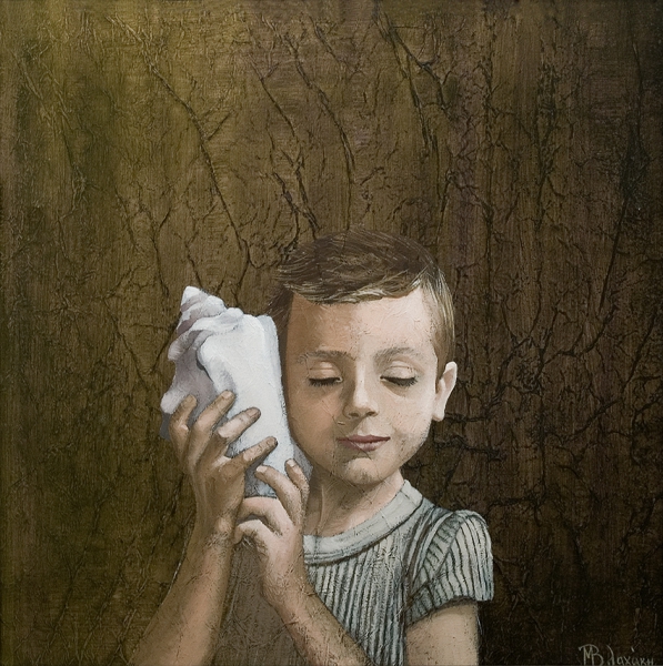 Ο Diego ακούει τον ήχο της θάλασσας